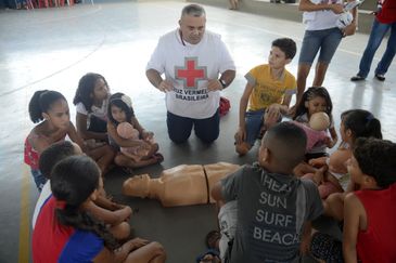 O Dia do Trabalhador é comemorado com ações sociais no bairro do Caju, Zona Portuária da cidade do Rio de Janeiro.