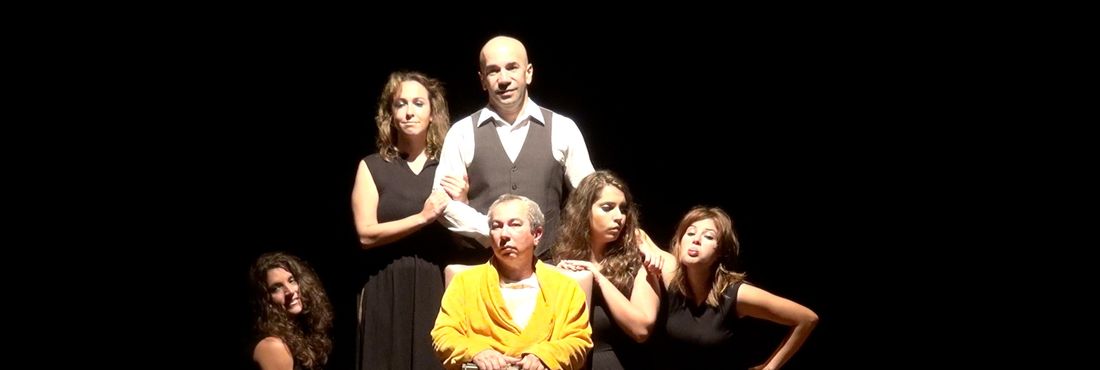 Peça Morada dos Ossos Peça Morada dos Ossos fica em cartaz no Rio de Janeiro até 26 de maio, com apresentações aos sábados e domingos