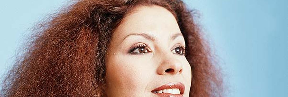 Clara Nunes Há 30 anos morria a cantora Clara Nunes