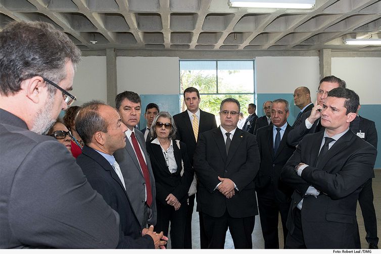 Ministro da Justiça e Segurança Pública, Sergio Moro, visita a sede da Associação de Proteção e Assistência aos Condenados (Apac) de Santa Luzia, na região metropolitana de Belo Horizonte