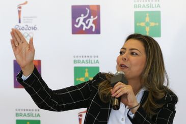 Brasília - A secretária de Esporte, Leila Barros fala sobre a chegada e o percurso da tocha olímpica em Brasília, no dia 3 de maio (Marcello Casal Jr/Agência Brasil)