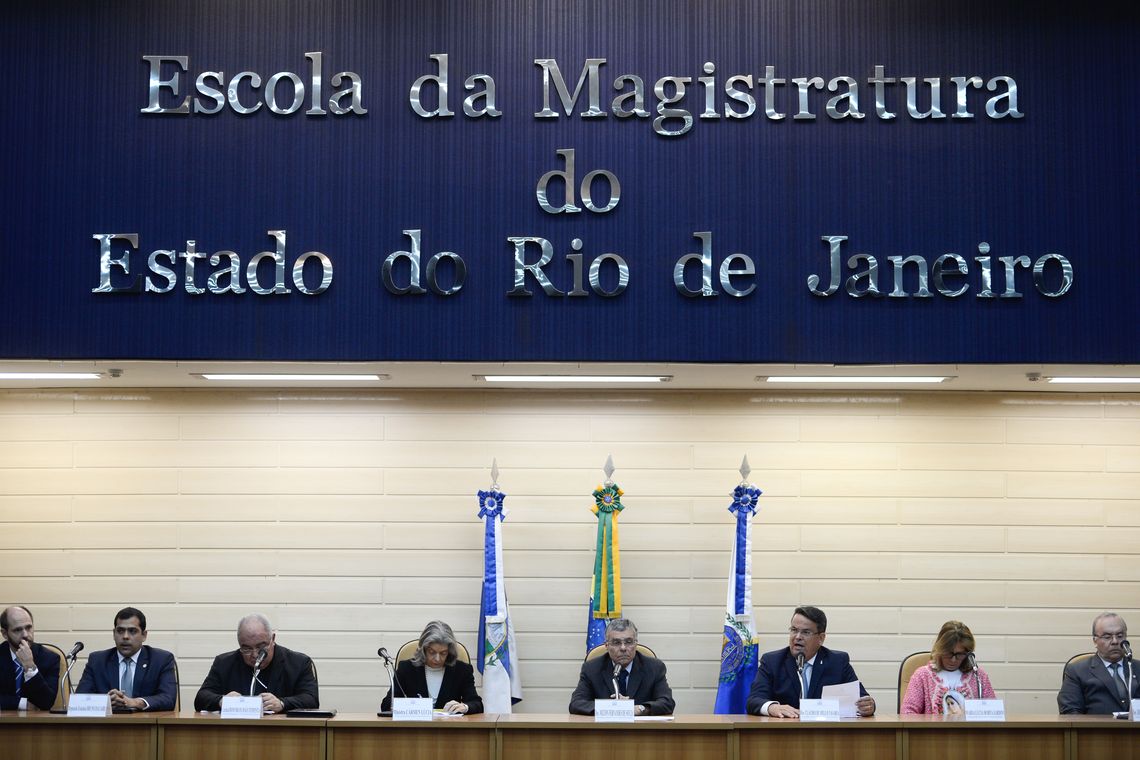 Tânia Rêgo/Agência Brasil Rio de Janeiro - A presidente do Supremo Tribunal Federal (STF), Cármen Lúcia, faz conferência sobre o tema: Brasil para a Paz, no Tribunal de Justiça do Rio (Tânia Rêgo/Agência Brasil)Rio de Janeiro - A presidente do Supremo Tribunal