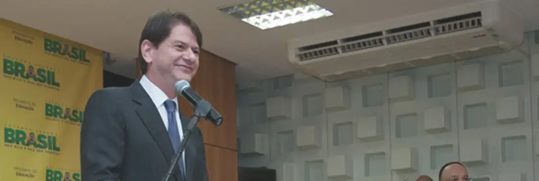 Cid Gomes, ministro da Educação Cid Gomes, ministro da Educação
