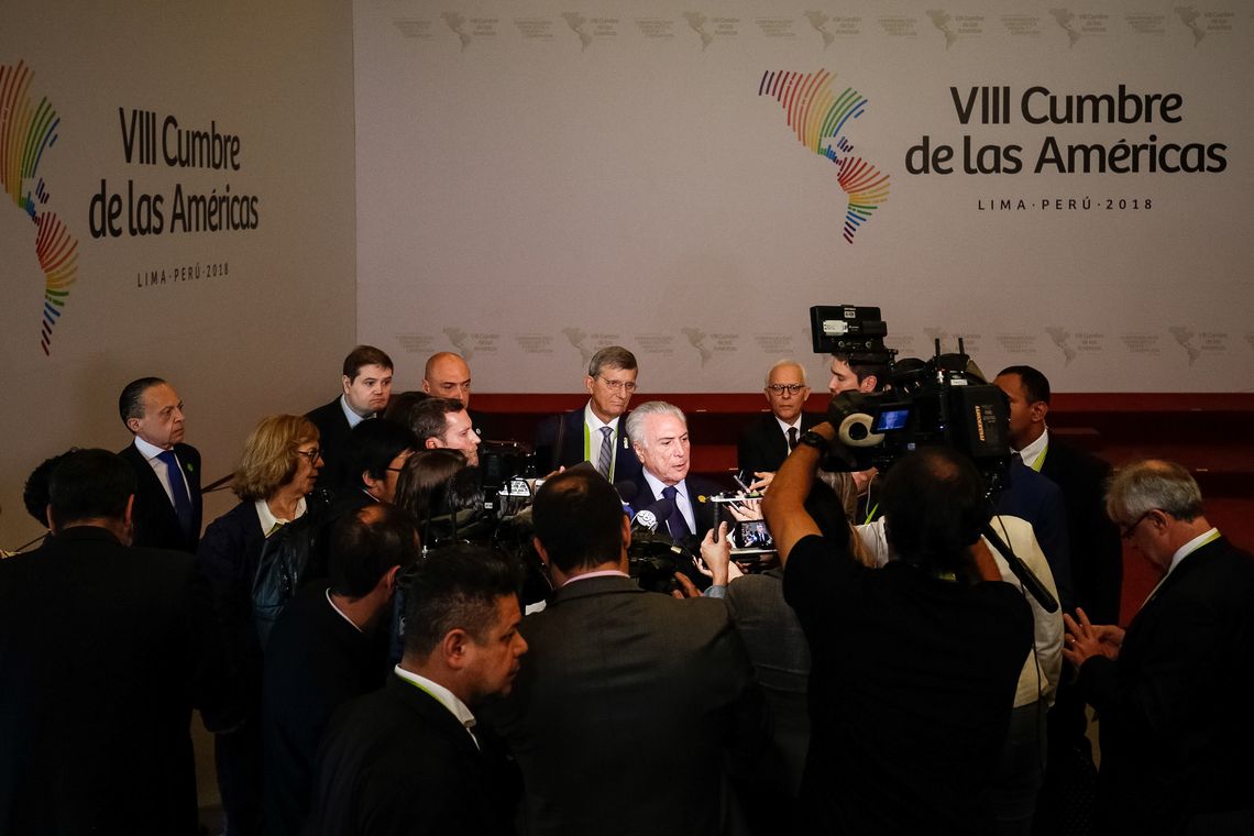 Alan Santos/PR Lima - Presidente Michel Temer fala à imprensa após sessão plenária da 8ª Cúpula das Américas, no Peru (Alan Santos/PR)