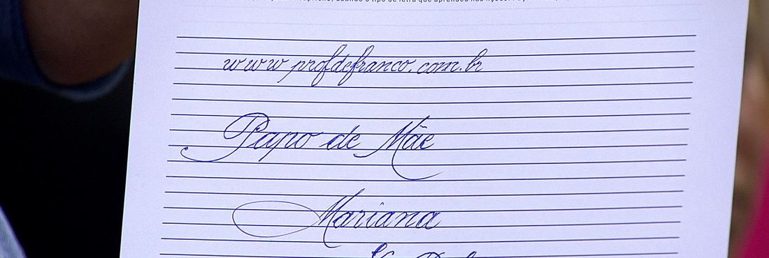 Papo de mãe - alfabetização Além da alfabetização adequada, os educadores devem se preocupar em ensinar uma boa caligrafia para os alunos