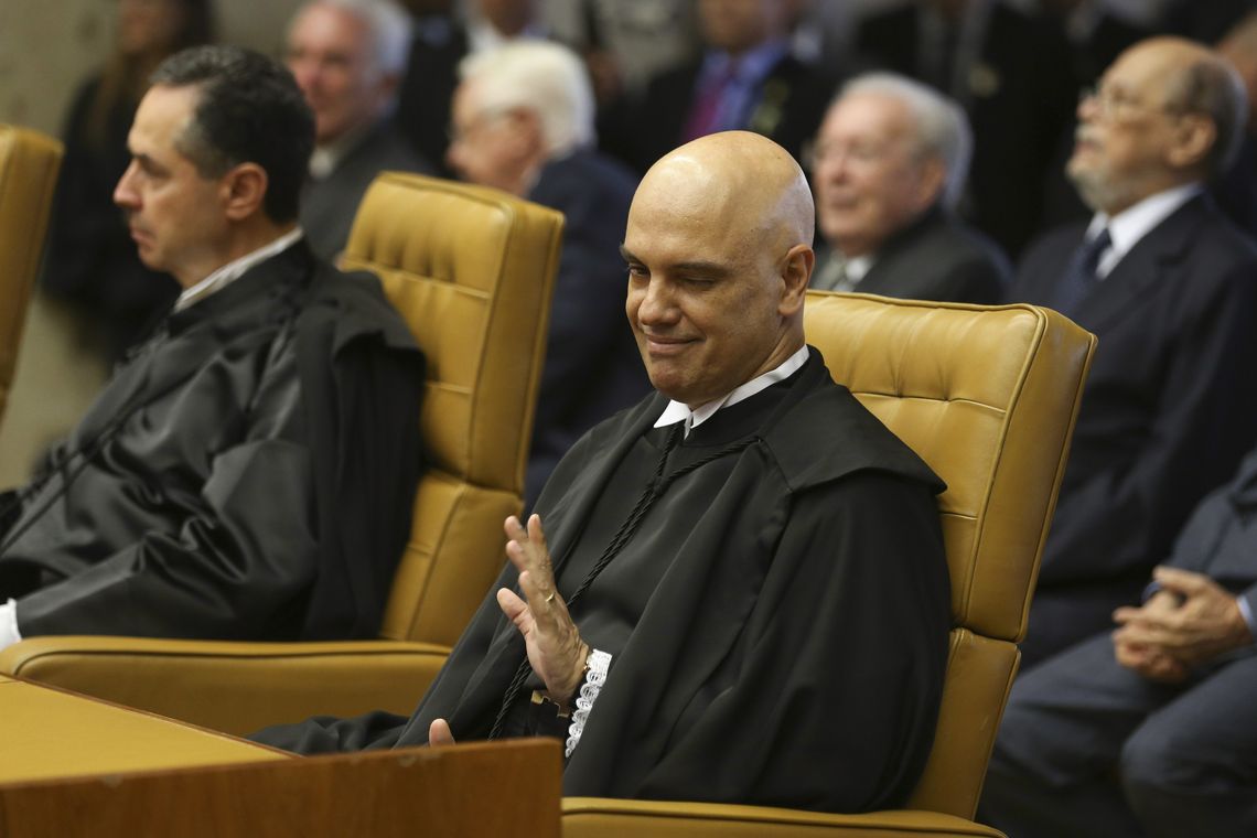 Fabio Rodrigues Pozzebom/Agência Brasil Brasília - O jurista Alexandre de Moraes toma posse no cargo de ministro do Supremo Tribunal Federal (STF). Moraes passa a ocupar a cadeira deixada por Teori Zavascki, morto em acidente aéreo (Fabio Rodrigues Pozzebom/Agência Brasil)