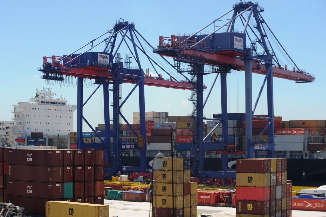 Tânia Rêgo/Agência Brasil Saldo positivo das exportações