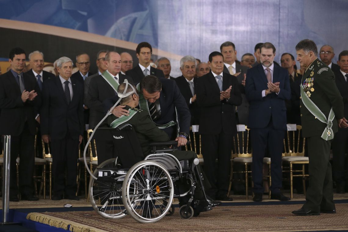 Valter Campanato/Agência Brasil O Presidente Jair Bolsonaro participa da solenidade de passagem de Comando do Exército do general Eduardo Dias da Costa Villas Bôas ao general Edson Leal Pujol.