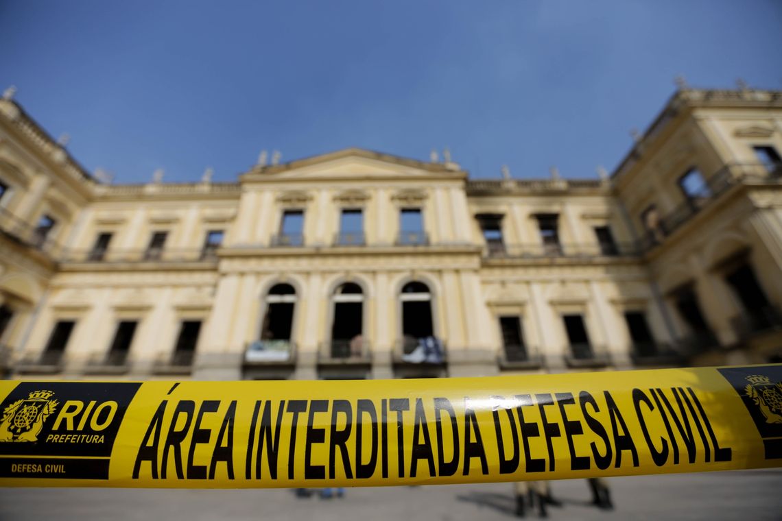 Resultado de imagem para incÃªndio museu nacional