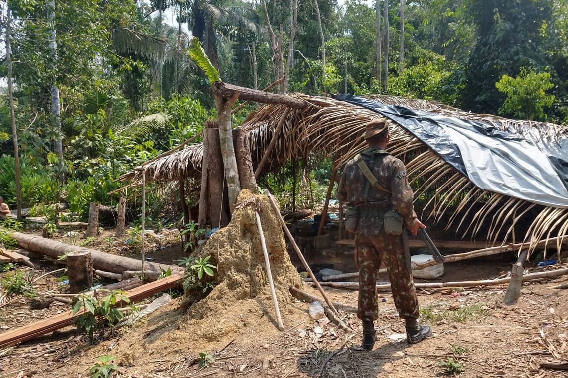 Op VERDE BRASIL/17 Operação de Garantia da Lei e da Ordem Verde Brasil sob a Coordenação da 17ª Brigada de Infantaria de Selva e com a participação de Órgãos Estaduais e Federais, para combate a incêndios em vegetação e repressão a delitos ambientais