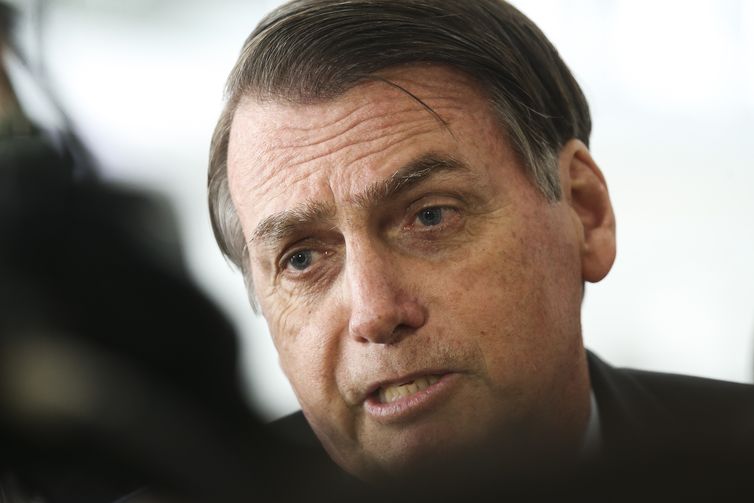- O presidente Jair Bolsonaro participa de transmissão ao vivo nas redes sociais - strong Antonio Cruz/Agência Brasil /strong