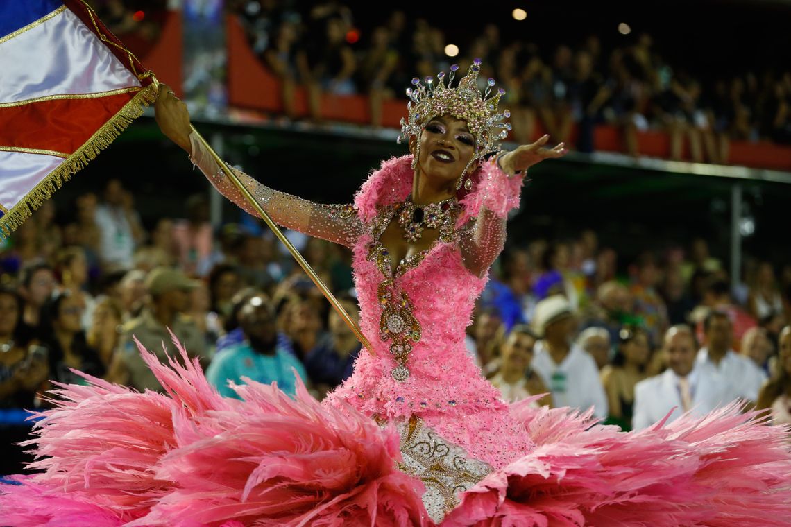 Tânia Rêgo; Agência Brasil Rio de Janeiro - Desfile da União da Ilha no segundo dia de apresentações do Grupo Especial das Escolas de Samba do Rio, na Sapucaí (Tânia Rêgo/Agência Brasil)