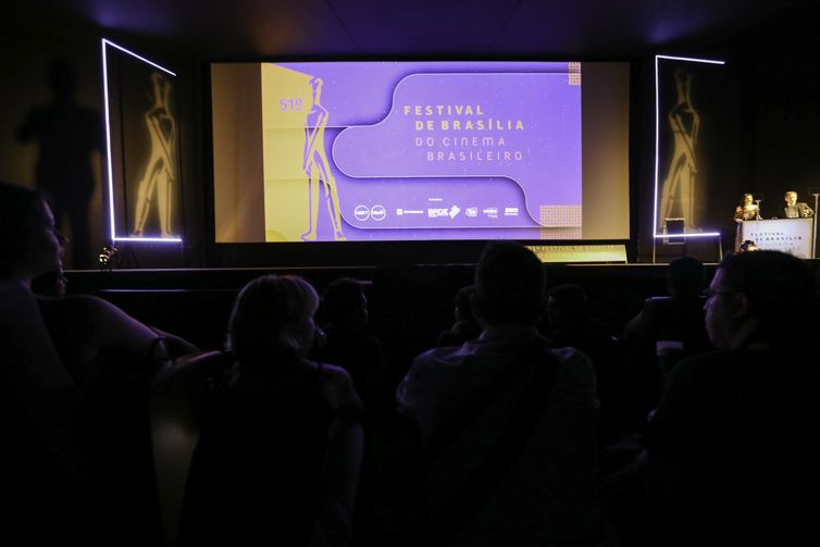 Cerimônia de abertura do 51º Festival de BrasÃlia do Cinema Brasileiro, no Cine BrasÃlia.