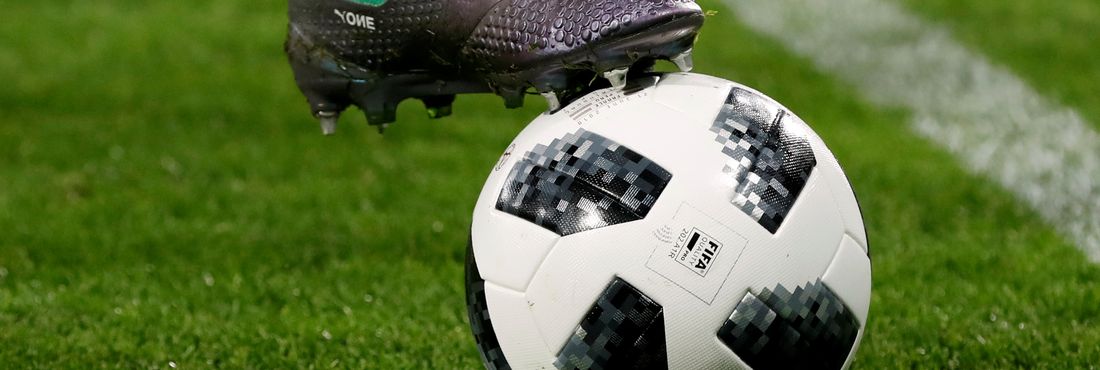 França x Peru Copa do Mundo Rússia 2018 Bola futebol França x Peru Copa do Mundo Rússia 2018
