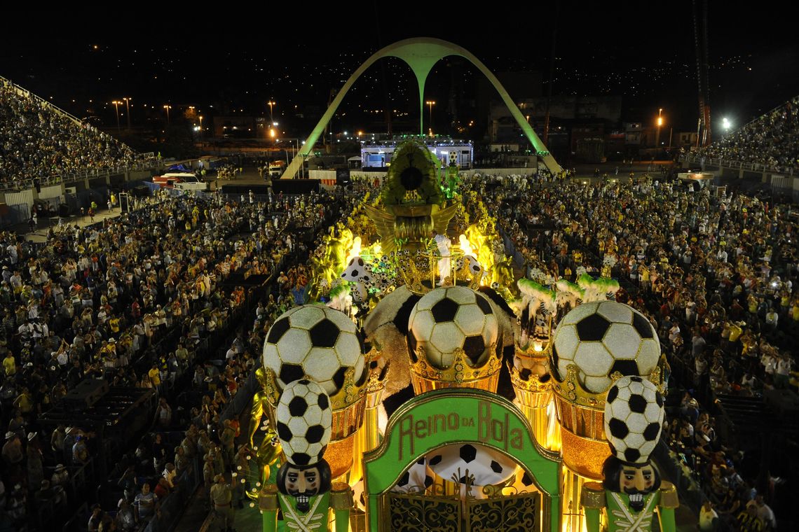 Tania Rego Rio de Janeiro - Escolas de samba do Grupo Especial se apresentam no Sambódromo da Marquês de Sapucaí, no segundo dia de desfiles (Fernando Frazão/Agência Brasil)