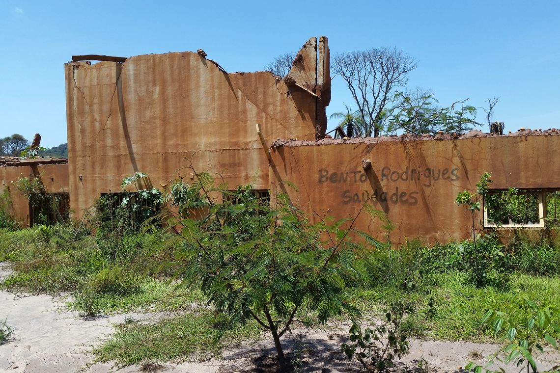 Léo Rodrigues/Agência Brasil Mariana/MG - Ruínas de casas do distrito de Bento Rodrigues, que foi destruído pela lama da Barragem do Fundão (Léo Rodrigues/Agência Brasil)
