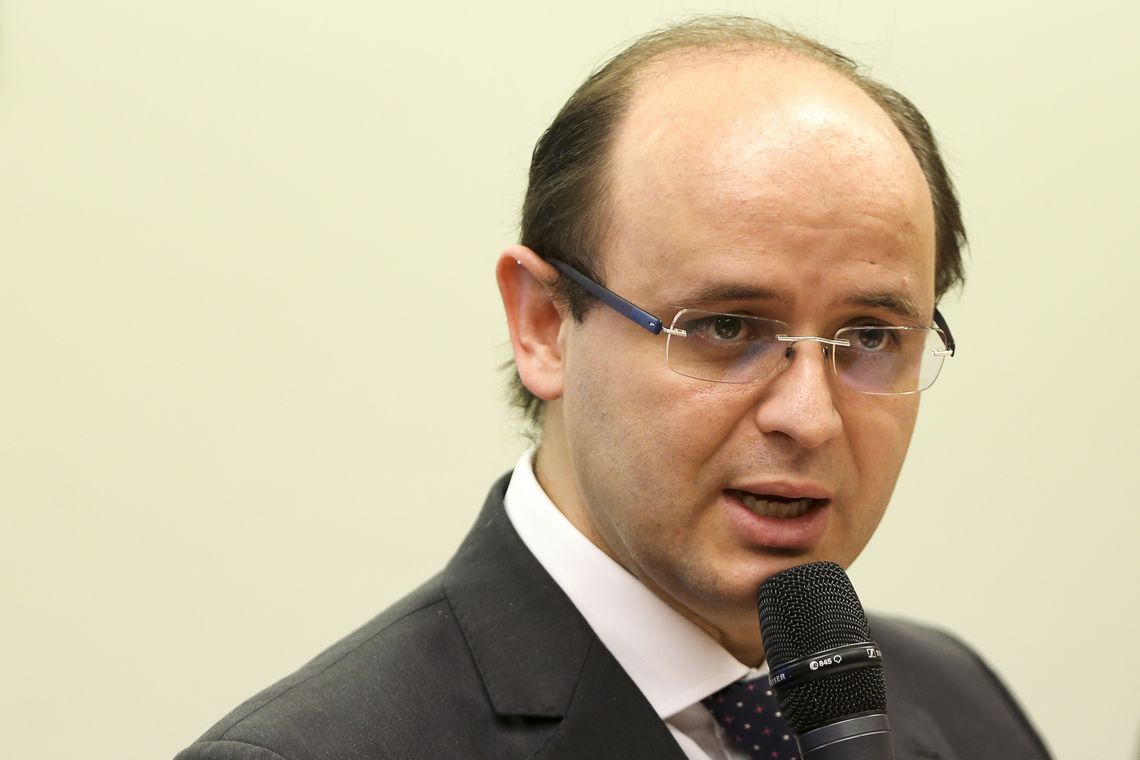 Marcelo Camargo/Agência Brasil O ministro da Educação, Rossieli Soares, participa de reunião da comissão de Educação da Câmara dos Deputados e lança a Cartilha de Orientação para Apresentação de Emendas Parlamentares ao Orçamento de 2019