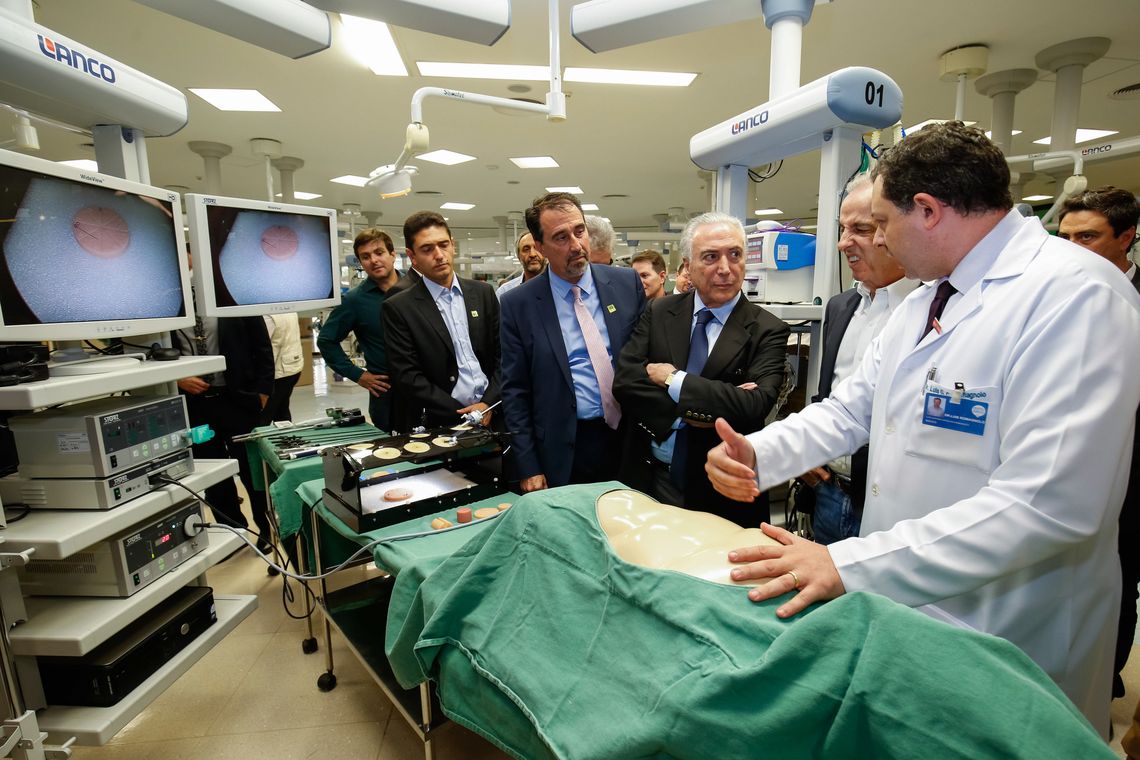 Alan Santos/PR Presidente Michel Temer visita o Ircad (Instituto de Treinamento em Técnicas Minimamente Invasivas e Cirurgia Robótica), em Barretos (SP).
