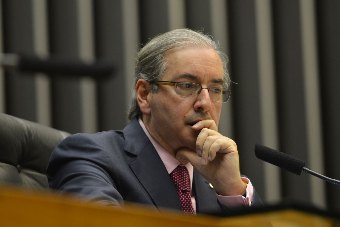14 11:16:37/Agência Brasil O Presidente da câmara dos deputados, deputado Eduardo Cunha Preside a Sessão Solene em Homenagem aos 50 anos da Rede Globo, ao seu lado, João Roberto Marinho (Antonio Cruz/Agência Brasil)