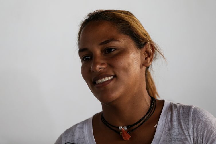 Evelin Garcia veio ao Brasil fugindo da escassez de alimentos na Venezuela.