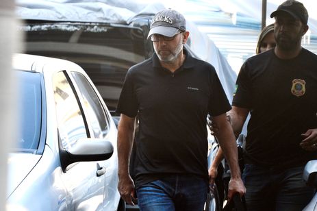 Rio de Janeiro - Policiais federais cumprem mandado de prisão preventiva contra o ex-secretário estadual de Saúde do Rio e ex-diretor do Instituto Nacional de Traumatologia e Ortopedia  Sérgio Côrtes ( Tânia Rêgo/Agência Brasil)