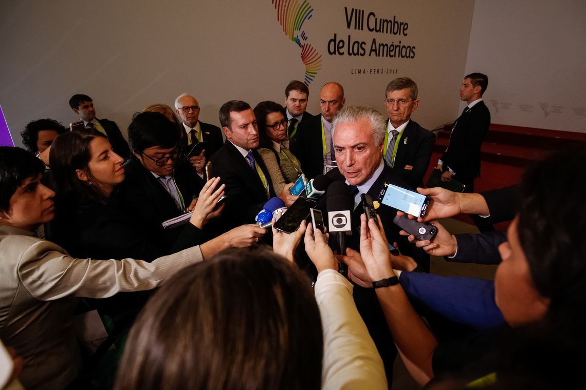 Alan Santos/PR Lima - Presidente Michel Temer fala à imprensa após sessão plenária da 8ª Cúpula das Américas, no Peru (Alan Santos/PR)