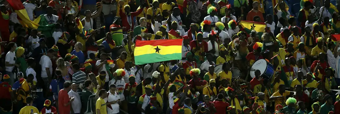 ap20140616-torcida-gana Torcida de Gana na Arena das Dunas, em Natal, durante partida contra os Estados Unidos