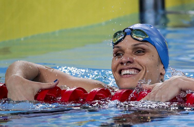 Nadadora Carolina Santiago estreia com medalha de ouro nos Jogos Parapan-Americano em Lima. 