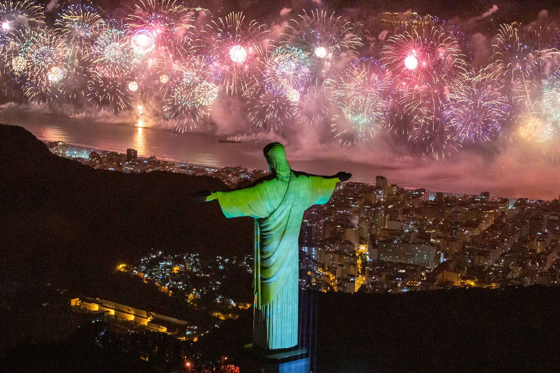 Festa em Copacabana reuniu 2,9 milhões de pessoas, diz Riotur