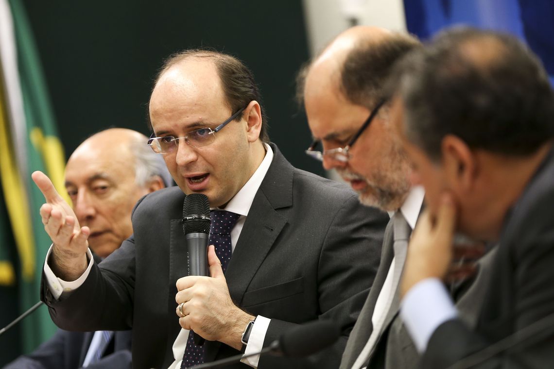Marcelo Camargo/Agência Brasil O ministro da Educação, Rossieli Soares, participa de reunião da comissão de Educação da Câmara dos Deputados e lança a Cartilha de Orientação para Apresentação de Emendas Parlamentares ao Orçamento de 2019