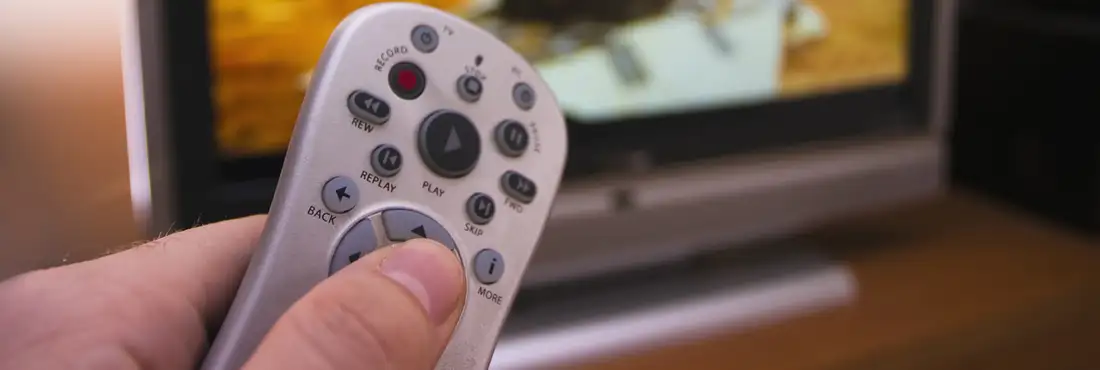 TV por assinatura No total, o Brasil conta com 14,8 milhões de domicílios com TV por assinatura