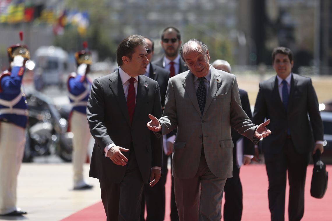 José Cruz/Agência Brasil O ministro das Relações Exteriores, Aloysio Nunes Ferreira, recebe o chanceler do Paraguai, Luis Alberto Castiglioni, no Palácio Itamaraty.