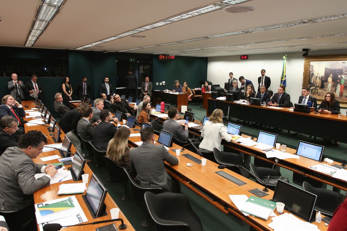 Resultado de imagem para CCJ da Câmara aprova prisão em segunda instância