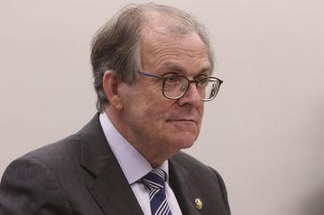 O relator da Lei de Diretrizes Orçamentárias para 2019, senador Dalírio Beber durante reunião da Comissão Mista de Orçamento.