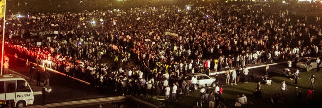 Protestos em Brasília Manifestas em Brasília ocuparam região próxima ao Congresso Nacional