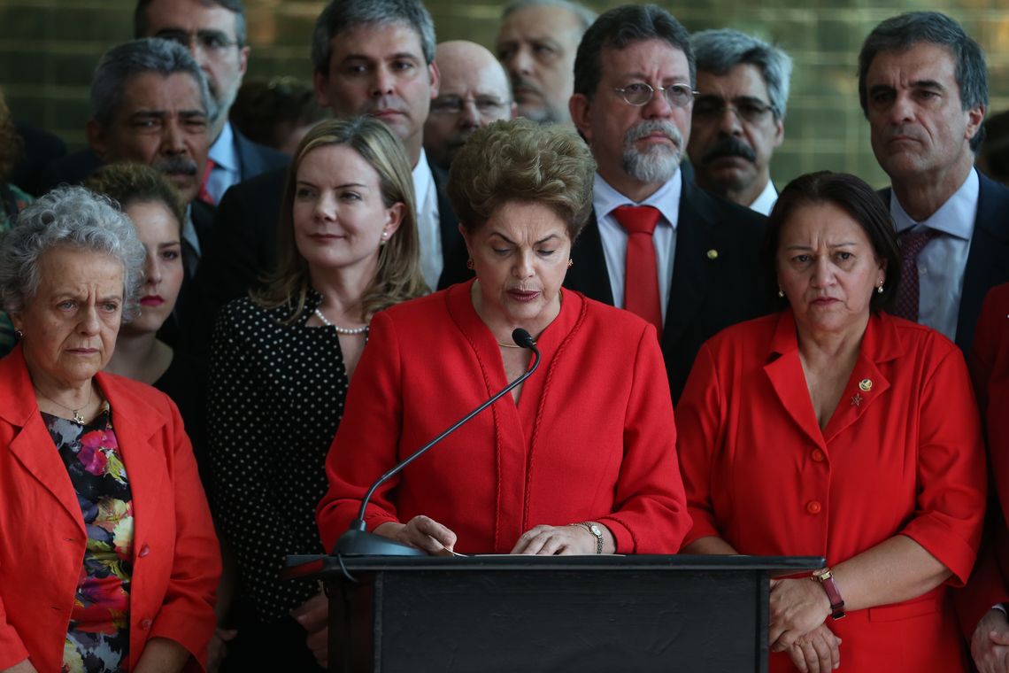 José Cruz/Agência Brasil Brasília - Em pronunciamento no Palácio da Alvorada, Dilma Rousseff diz que, com a aprovação do impeachment, sofreu o segundo golpe de Estado em sua vida (José Cruz/Agência Brasil)