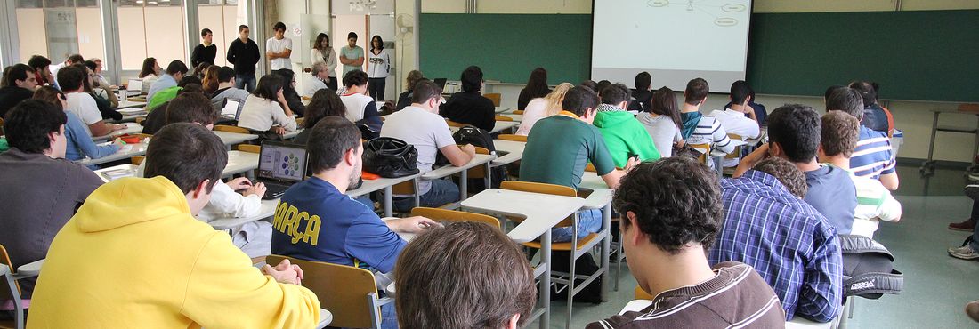 Estudantes em aula na Universidade de São Paulo (USP) Estudantes em aula na Universidade de São Paulo (USP)