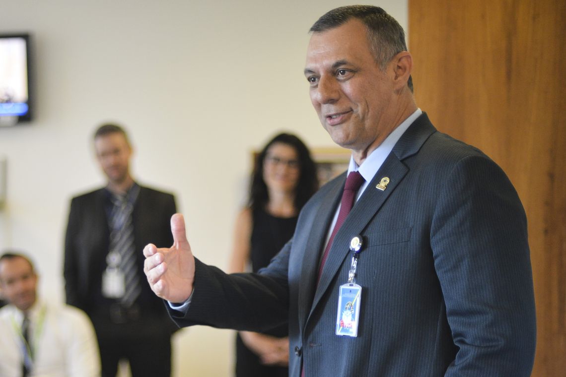 Marcello Casal JrAgência Brasil O general, Otávio Santana do Rêgo Barros, porta-voz do presidente, Jair Bolsonaro, fala com jornalistas no Palácio do planalto