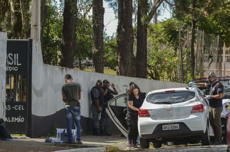 rvrsa abr 13031913036 - Polícia apura participação de terceira pessoa no atentado em Suzano