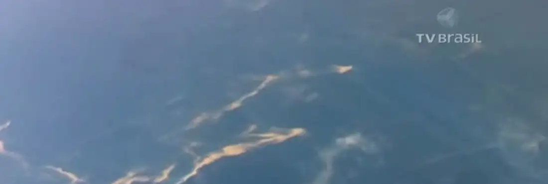 Aeronave com destino à Malásia pode ter caído no mar do Vietnã Duas manchas de combustível de 10 e 15 km foram encontrados no oceano vietnamita