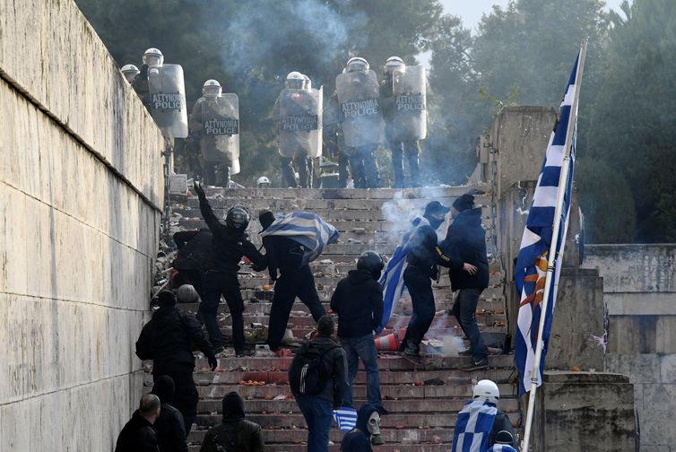 REUTERS/Alexandros Avramidis/Direitos Reservados Protestos, Grécia, Atenas