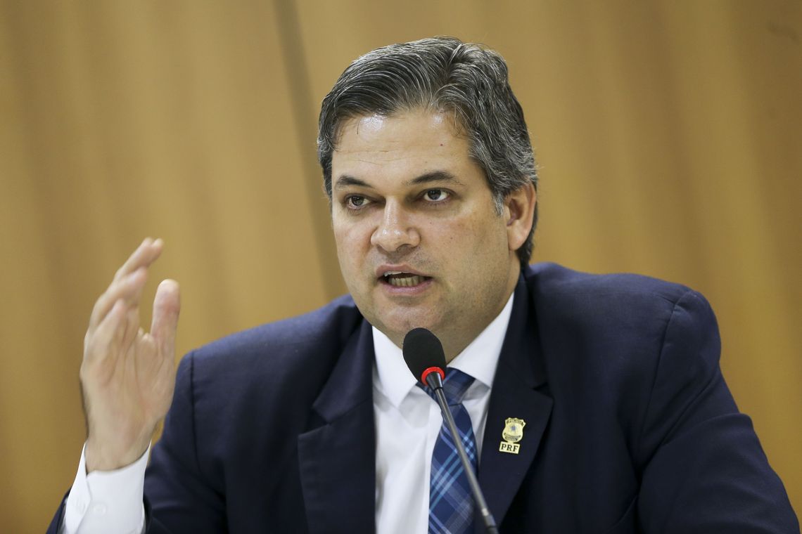 Marcelo Camargo/Agência Brasil O diretor-geral da Polícia Rodoviária Federal, Renato Dias durante entrevista coletiva.