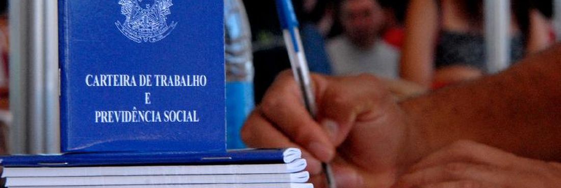 Imagem - Maioria das domésticas do país não tem carteira assinada Maioria das domésticas do país não tem carteira assinada