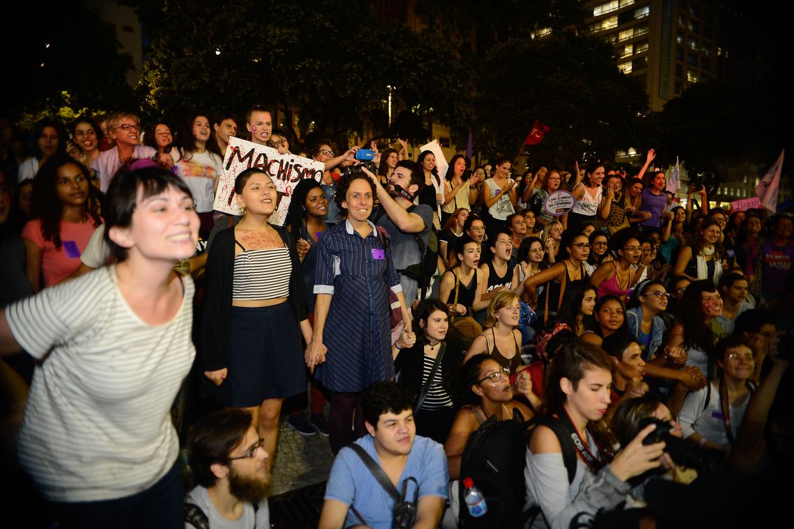 Tomaz Silva/Agência Brasil Rio de Janeiro - Mulheres fazem ato contra cultura do estupro, na Igreja da Candelária, centro da cidade (Tomaz Silva/Agência Brasil)