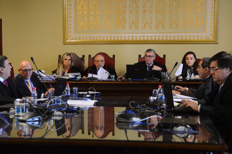 São Paulo - A 4ª Câmara Criminal do Tribunal do Júri de São Paulo decide anular os quatro julgamentos que condenaram 73 policiais militares pelo Massacre do Carandiru (Rovena Rosa/Agência Brasil)