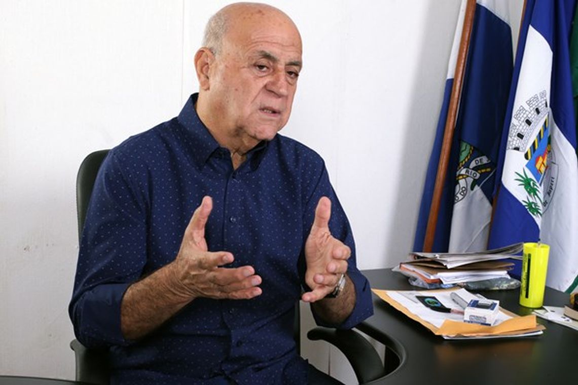 Prefeitura de Japeri/Divulgação Prefeito de Japeri Carlos Moraes Costa