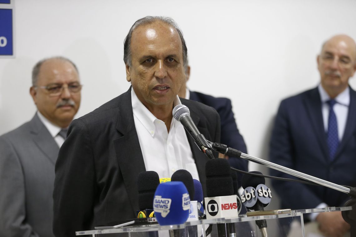 Tomaz Silva/Agência Brasil Rio de Janeiro - O governador Luiz Fernando Pezão, fala após reunião no Palácio Guanabara para discutir segurança pública no Rio de Janeiro (Tomaz Silva/Agência Brasil)