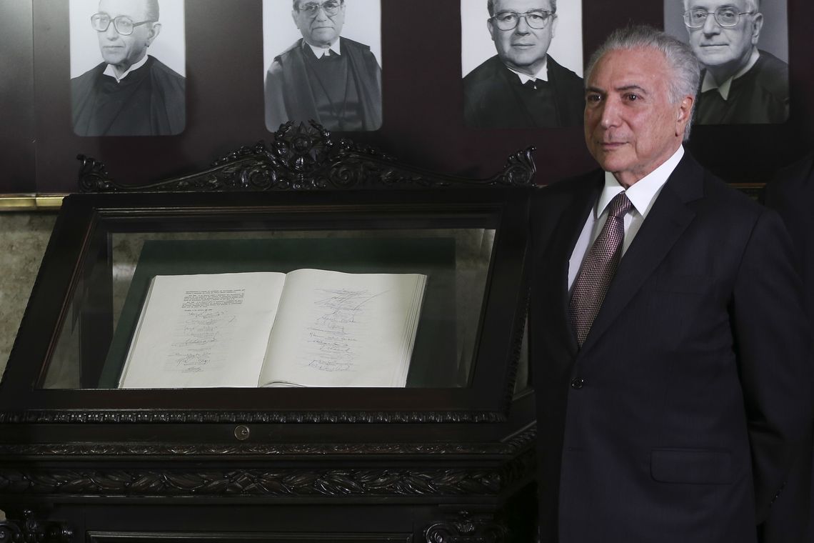 Fabio Rodrigues Pozzebom/Agência Brasil O presidente Michel Temer participa de sessão solene no Supremo Tribunal Federal (STF) em comemoração aos 30 anos da Constituição brasileira.