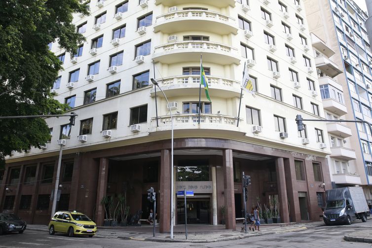 Fachada do Hotel Novo Mundo, no Rio de Janeiro, que fechará suas portas no próximo dia 20.