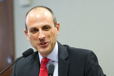 Brasília - O procurador-geral da Fazenda Nacional, Fabrício da Soller, durante audiência pública na Comissão Parlamentar de Inquérito (CPI) da Previdência no Senado (Marcelo Camargo/Agência Brasil)